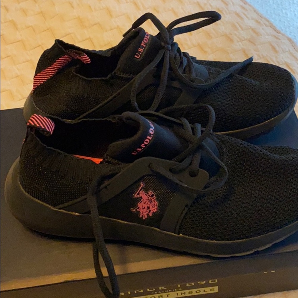 Ladies shoes